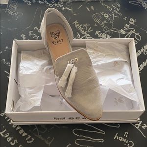 Women’s Grey Suede flats with tassels